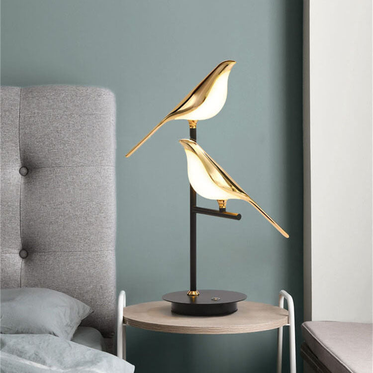 Magpie Bird LED Table Lamp