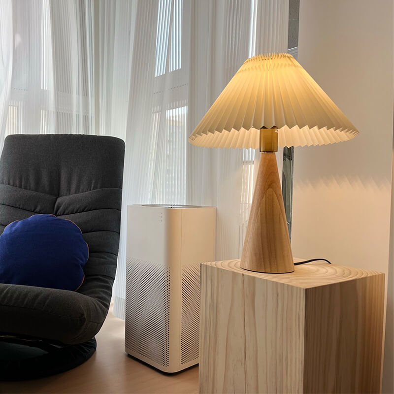 Wooden Pleated LED Table Lamp