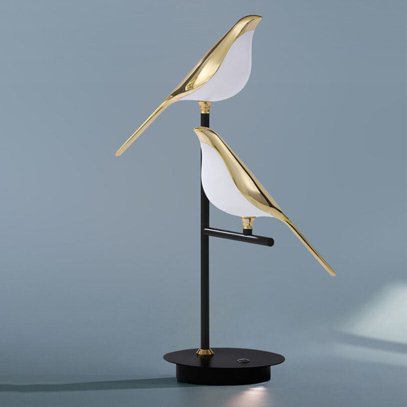 Magpie Bird LED Table Lamp
