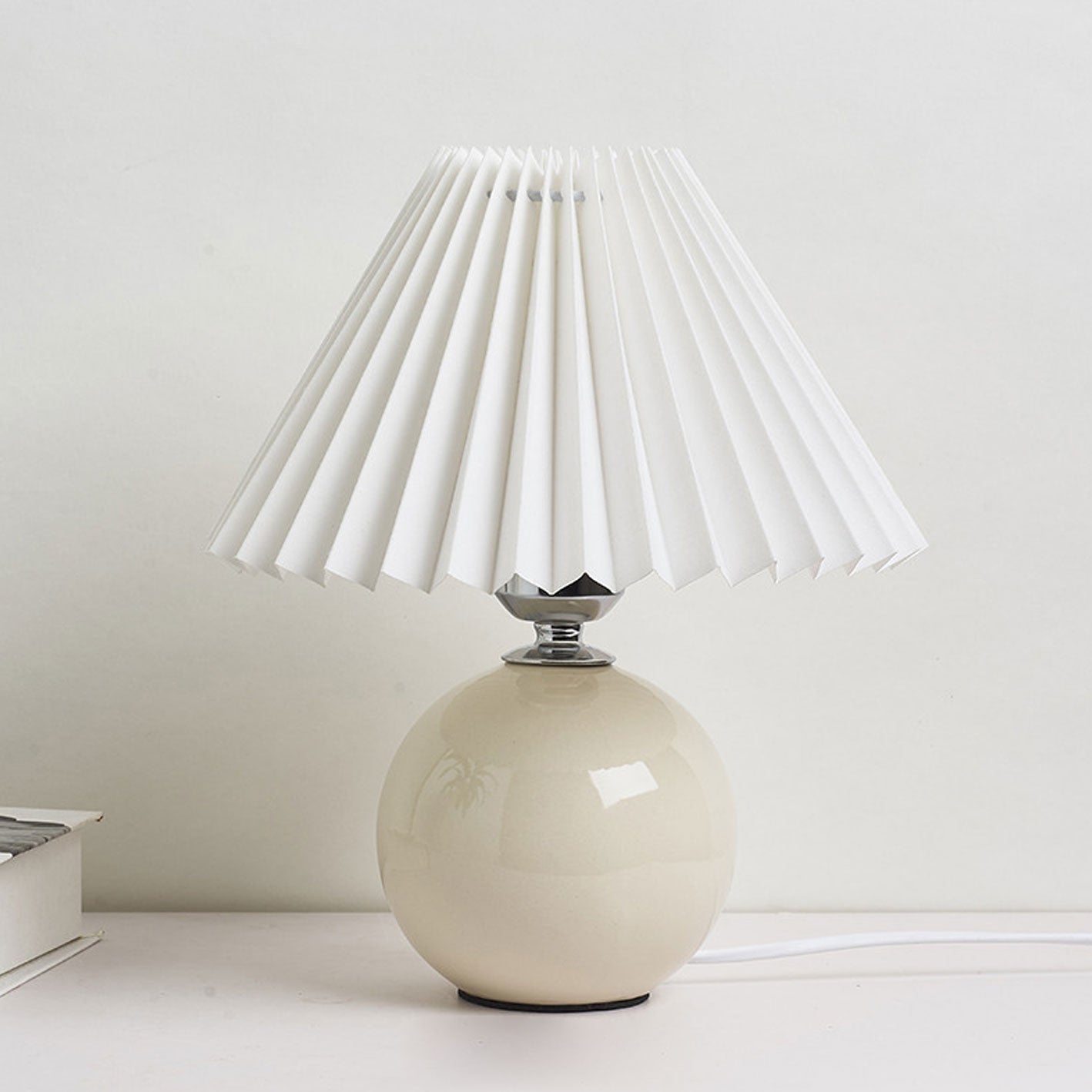 Nordic Ceramic Pleated Table Lamp