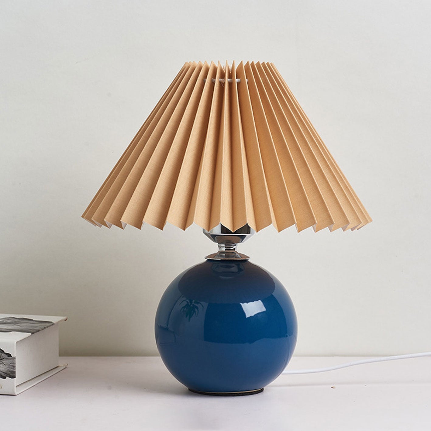 Nordic Ceramic Pleated Table Lamp