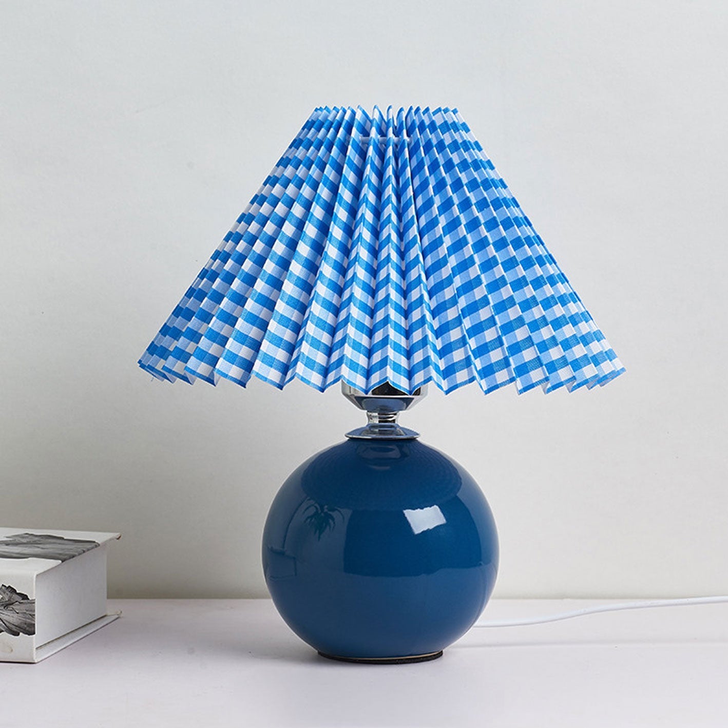 Nordic Ceramic Pleated Table Lamp