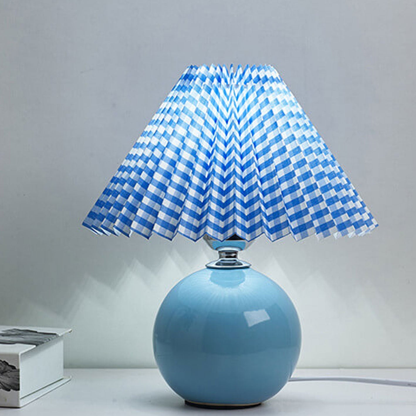 Nordic Ceramic Pleated Table Lamp