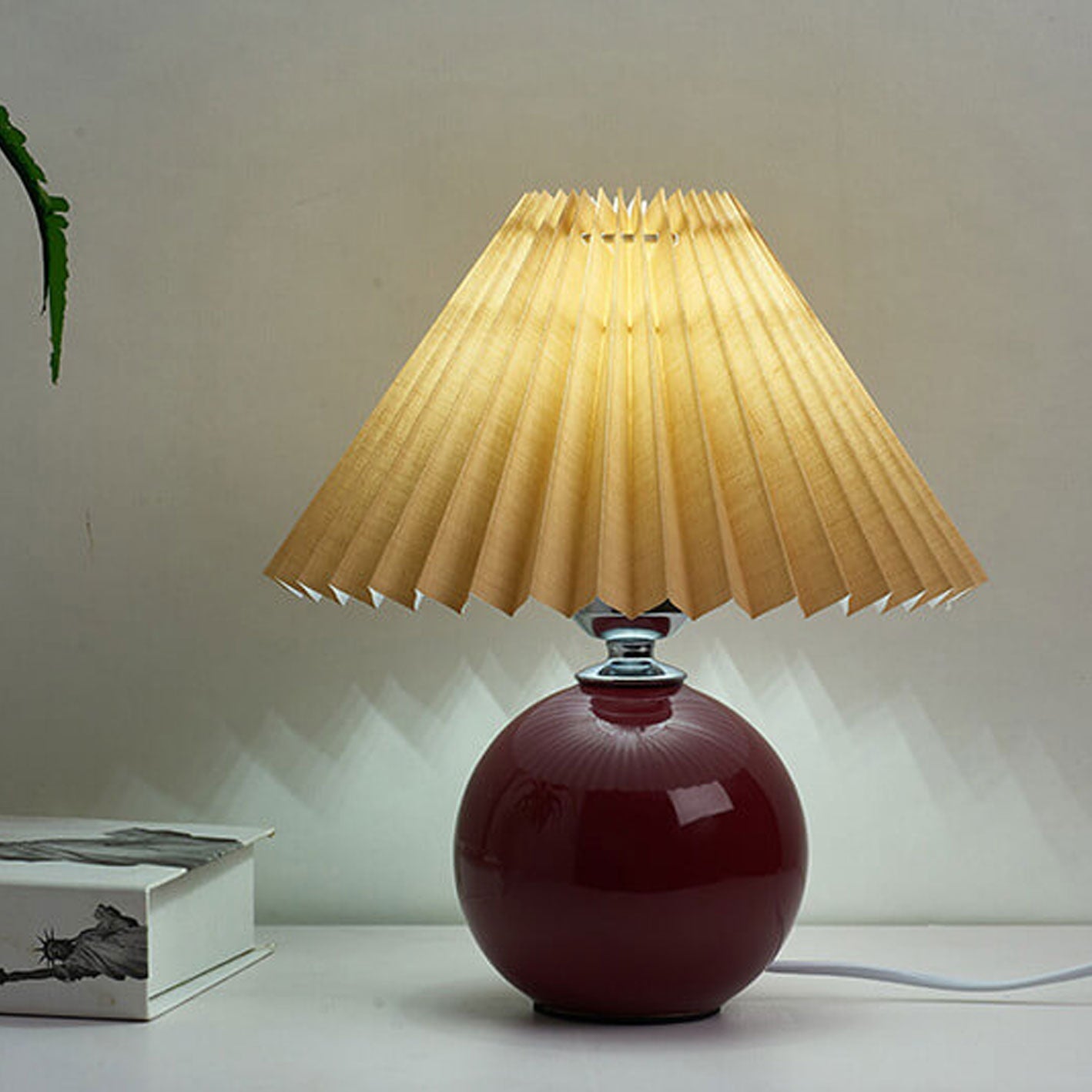 Nordic Ceramic Pleated Table Lamp