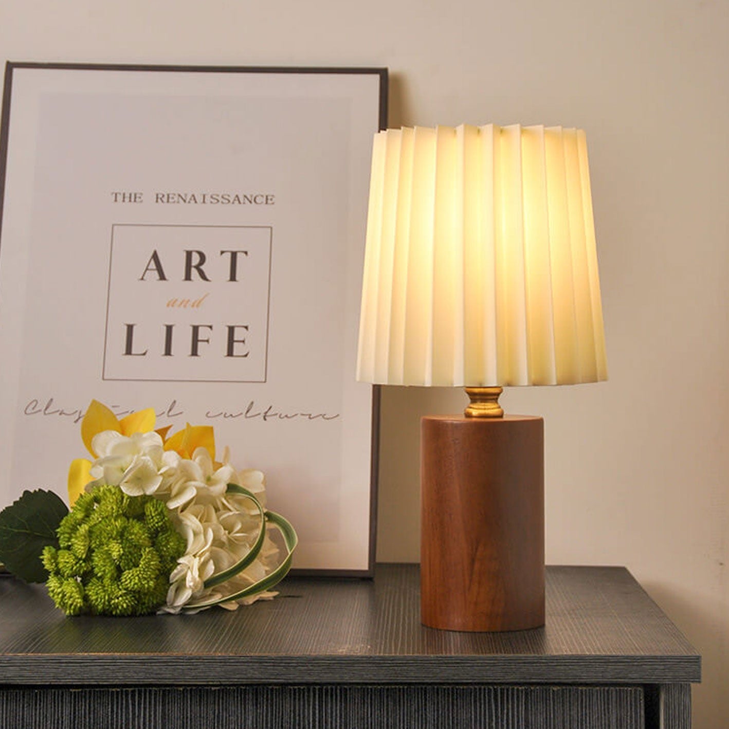 Korean Vintage Pleated Table Lamp