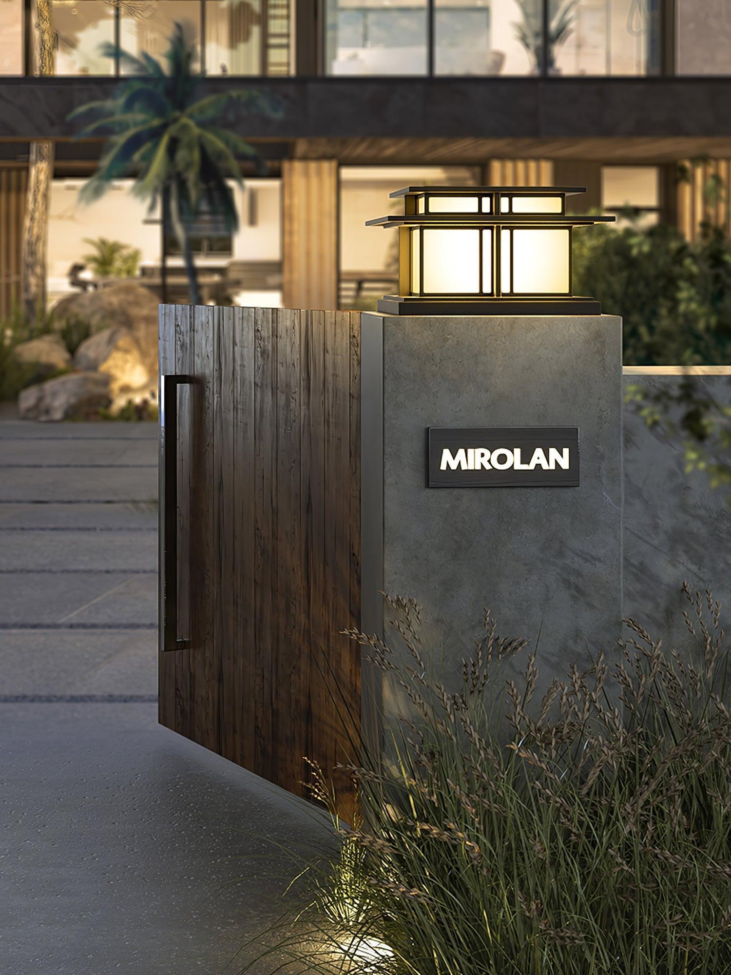 Boilyn Solar Pillar Outdoor Light
