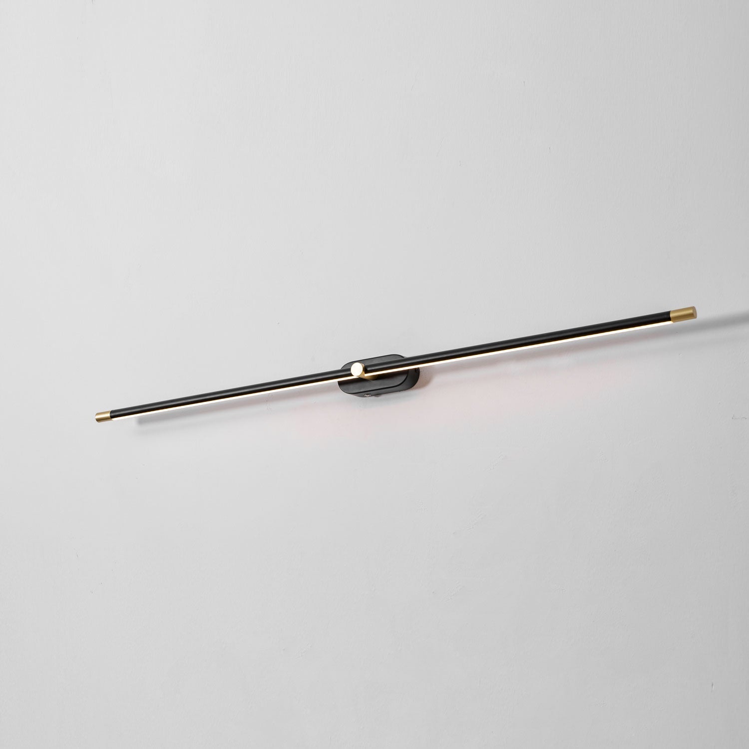 Linear Rechargeable Wall Lamp