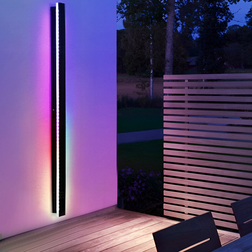 Black Linear LED Outdoor Wall Light — Modern Strip Exterior Lighting