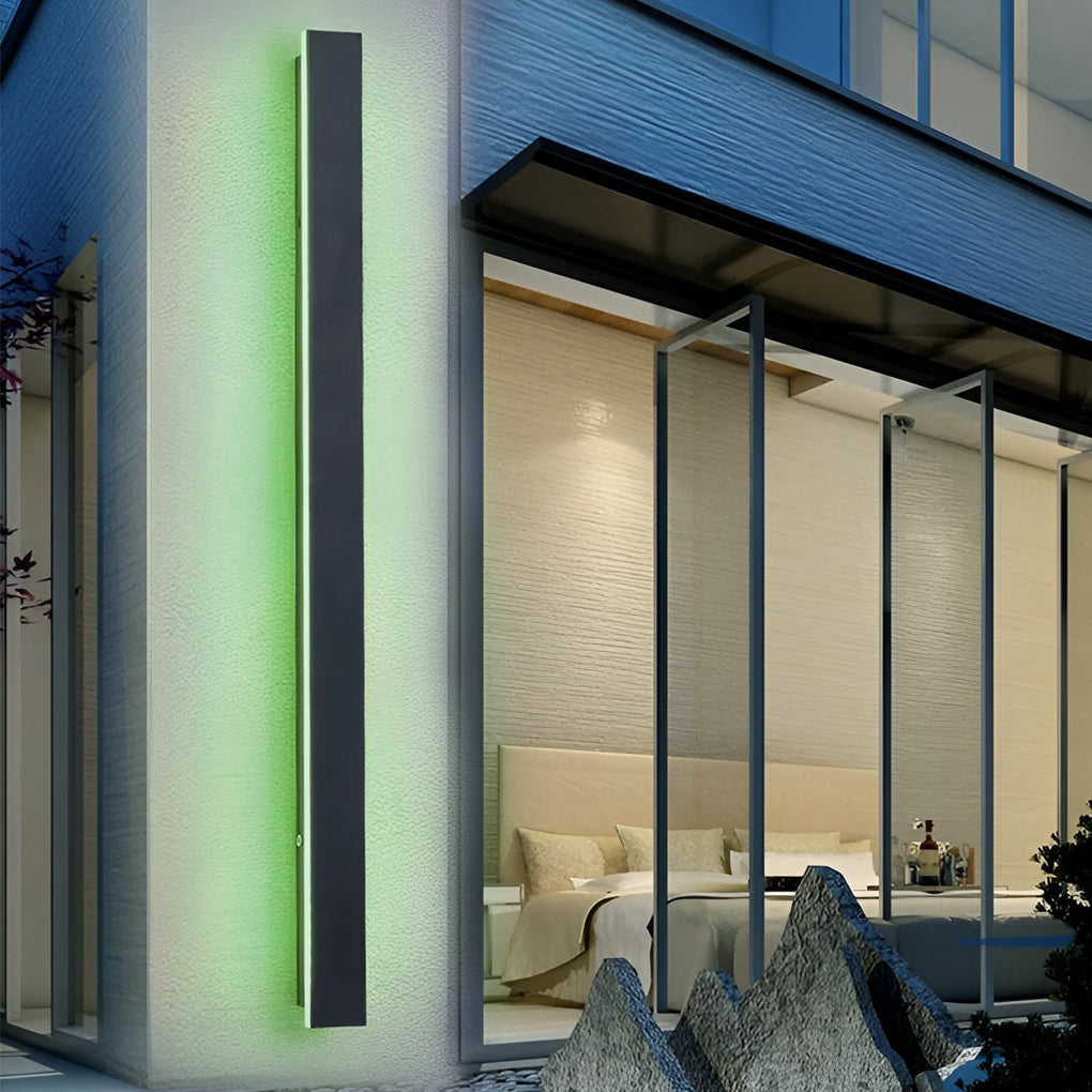 Black Linear LED Outdoor Wall Light — Modern Strip Exterior Lighting