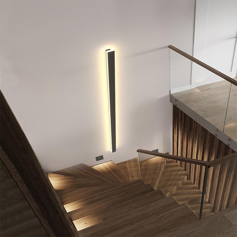Black Linear LED Outdoor Wall Light — Modern Strip Exterior Lighting